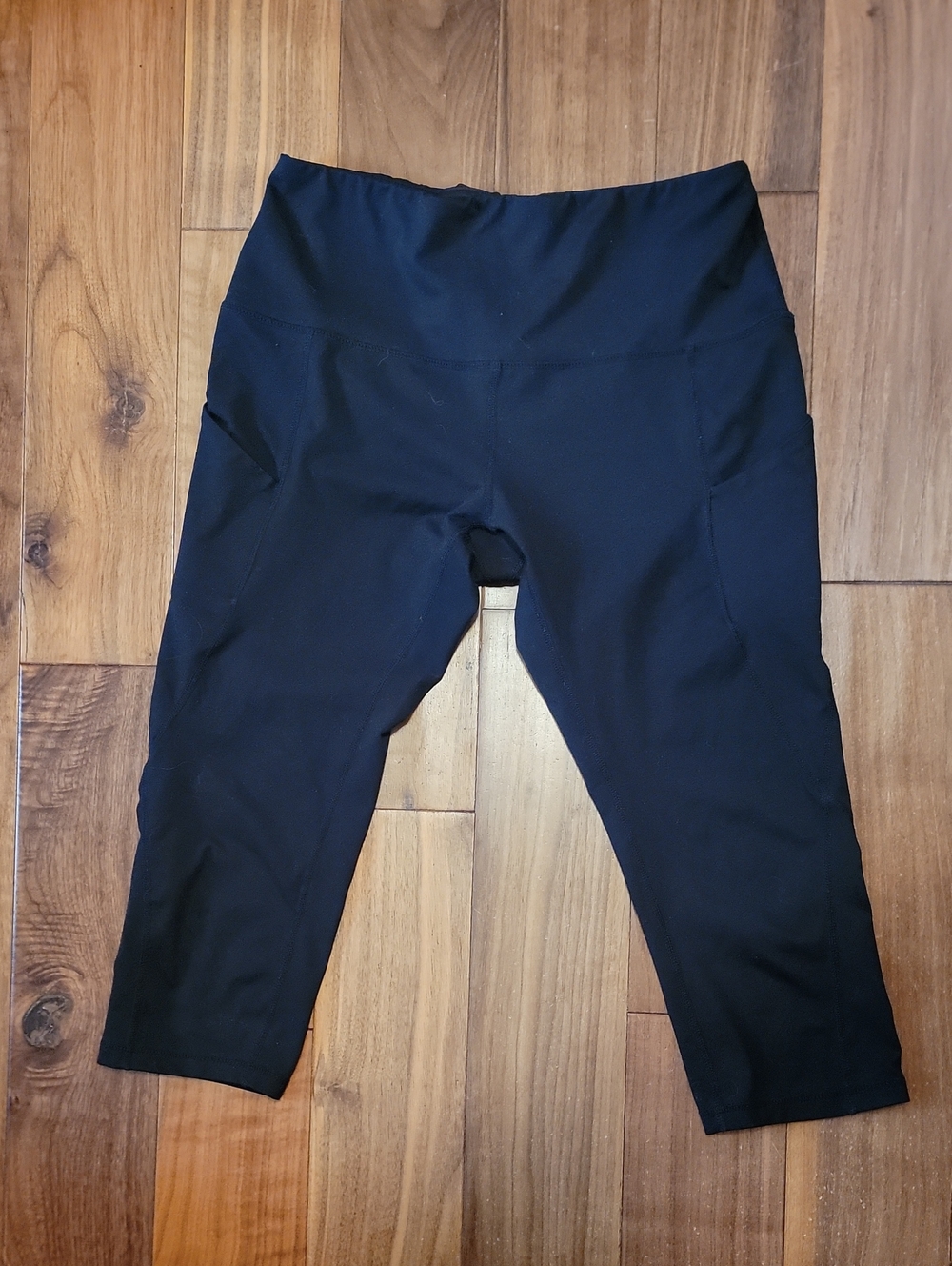 ODODOS Women's High Waisted Yoga Capris with Pockets, Tummy Control Non See Thro